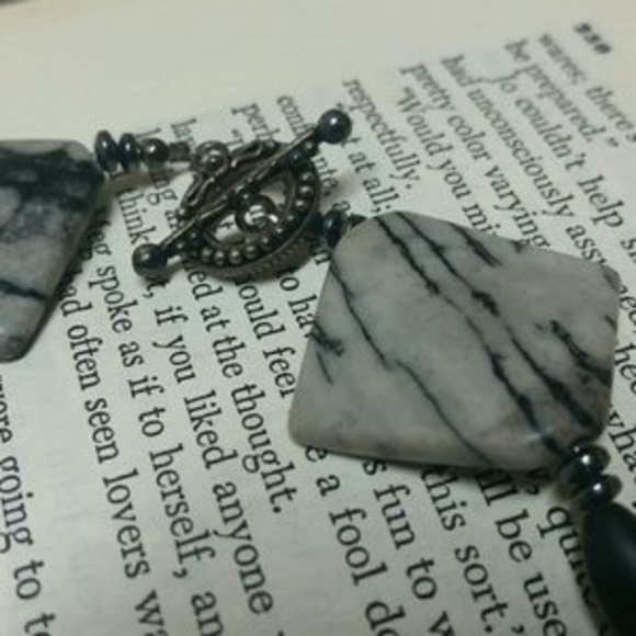 Vintage | Jasper Geometric Necklace - Picture 5 of 7